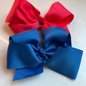 2 perfect condition Hanna Andersson hair bows